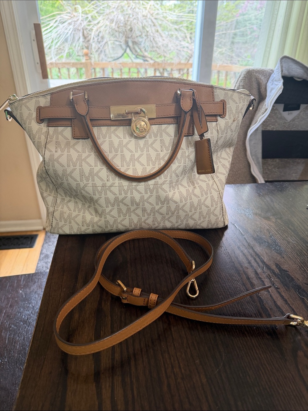 Michael Kors Hamilton Traveler bag